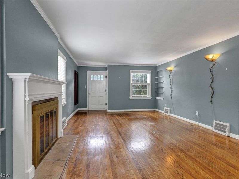 24907 E Oakland Road, Bay Village, OH 44140 Photo 2