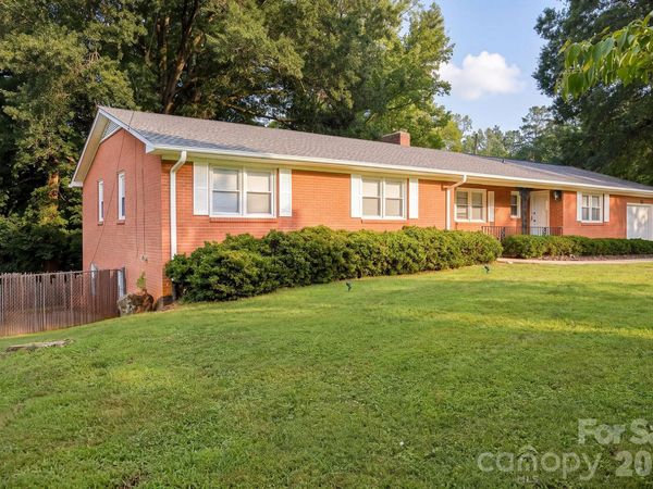 112 Delta Street, Lexington, NC 27295