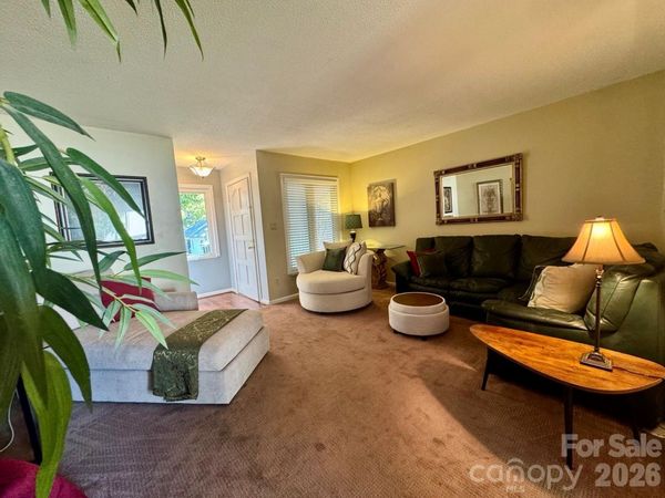 1905 Meadowlark Lane, Unit 32, Charlotte, NC 28210