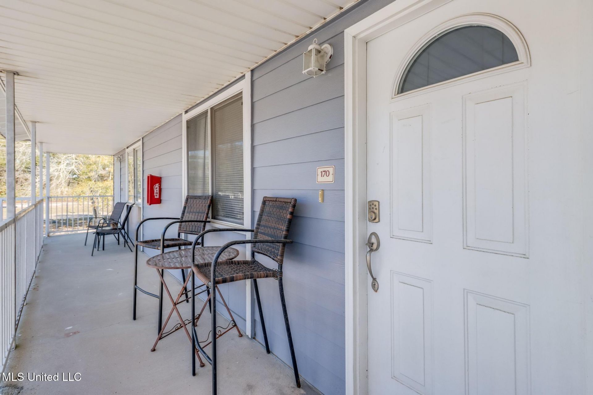 1664 Beach Boulevard, Biloxi, MS 39531 Main Photo