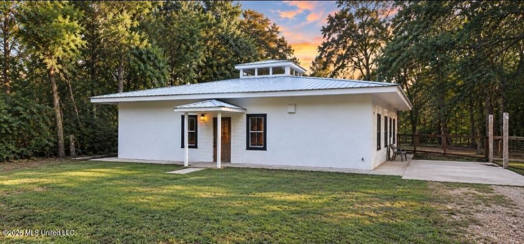 5035 Annunciation Road, Kiln, MS 39556 Main Photo