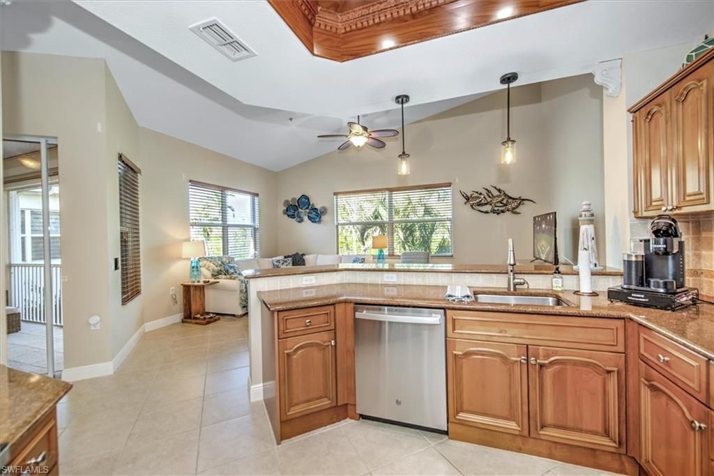 8375 Whisper Trace Ln, Unit 203, Naples, FL 34114 Photo
