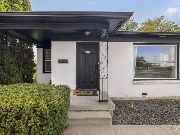 2016 E Addison Ave, Twin Falls, ID 83301