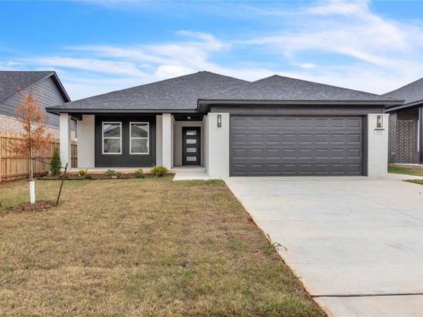 502 Grand Sycamore Drive, Washington, OK 73093