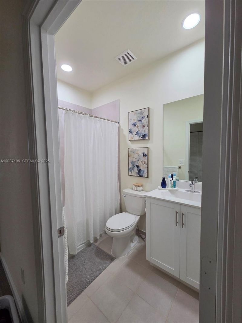 11079 W 32nd Ln, Hialeah, FL 33018 Photo