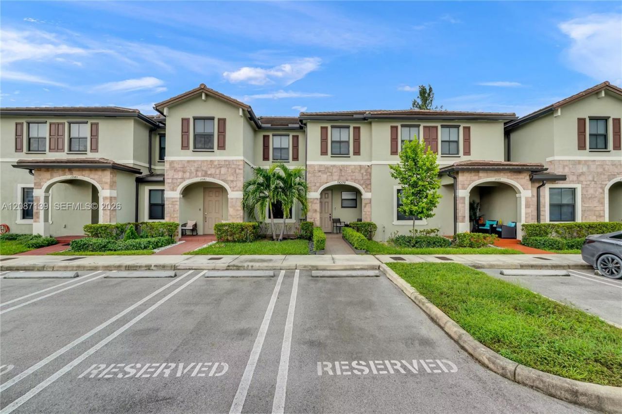 11079 W 32nd Ln, Hialeah, FL 33018 Photo