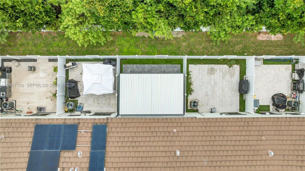 11079 W 32nd Ln, Hialeah, FL 33018 Photo