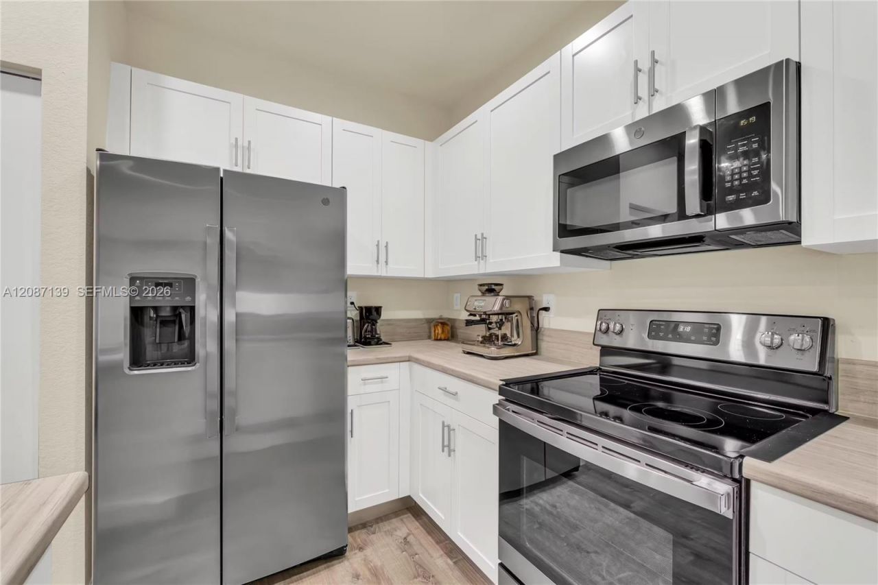11079 W 32nd Ln, Hialeah, FL 33018 Photo