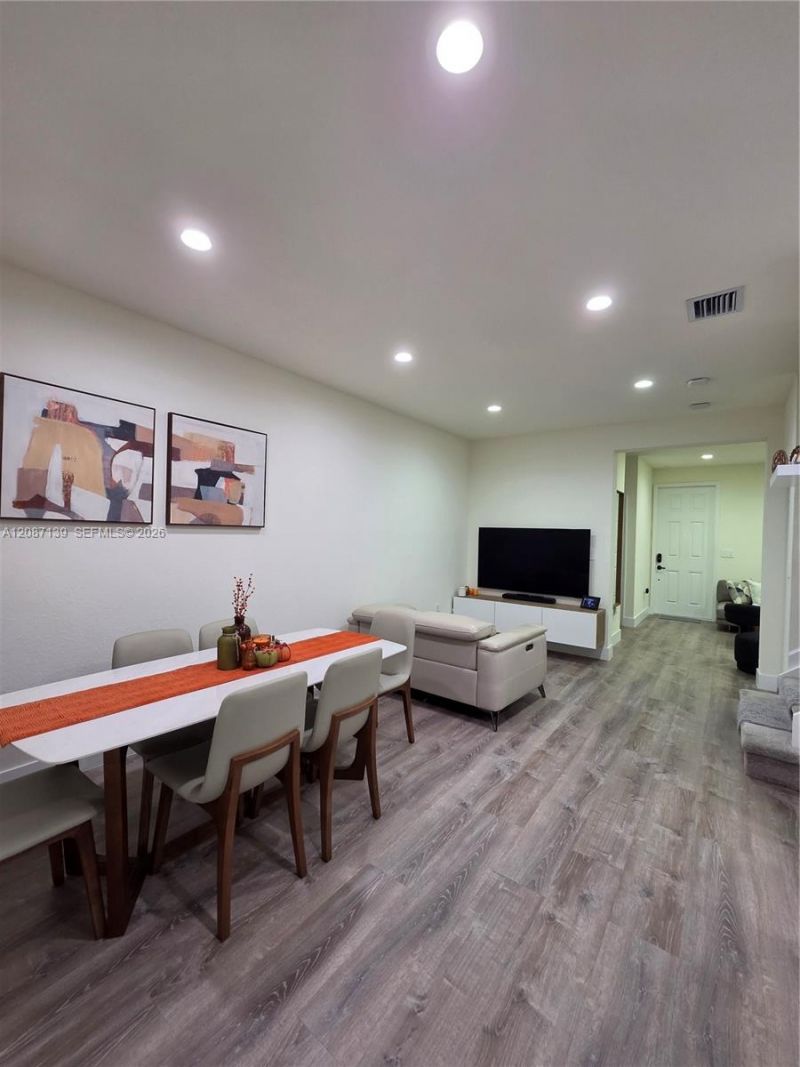 11079 W 32nd Ln, Hialeah, FL 33018 Photo