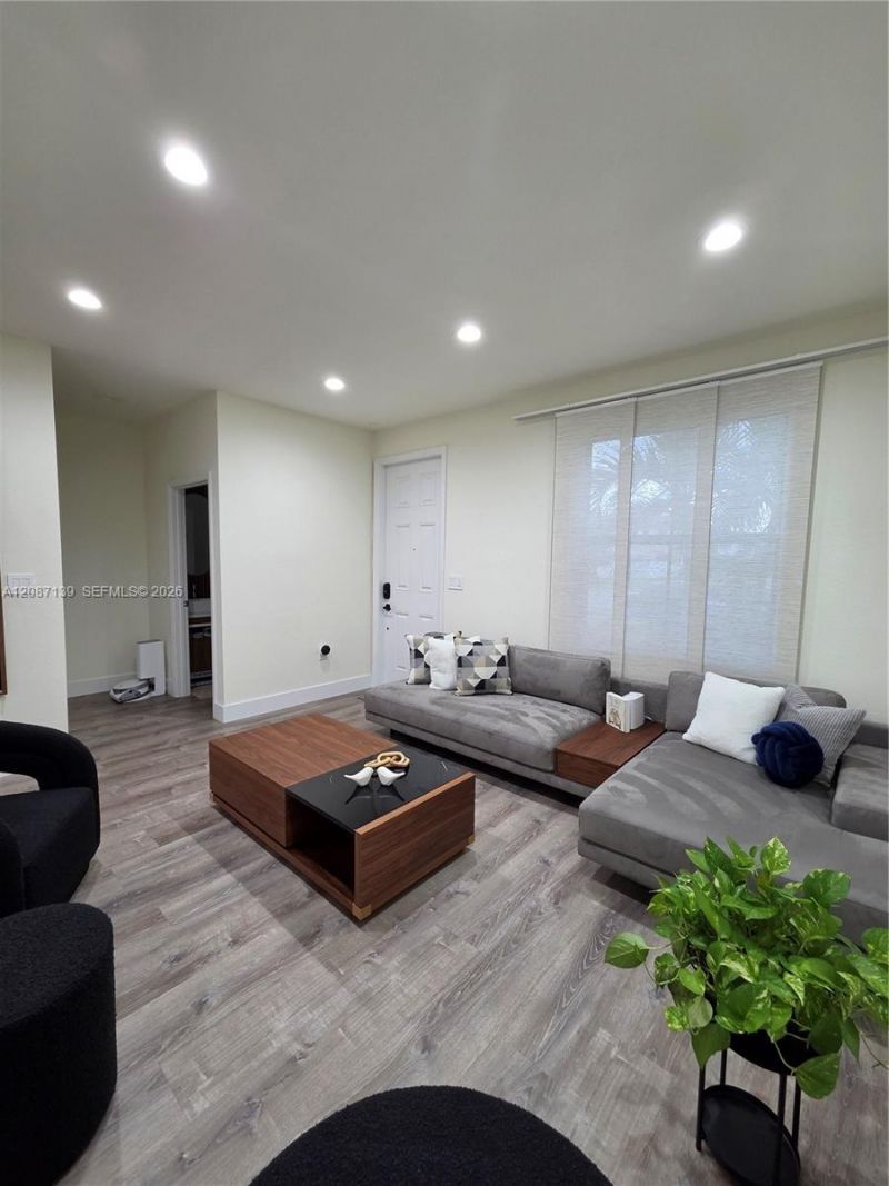 11079 W 32nd Ln, Hialeah, FL 33018 Photo