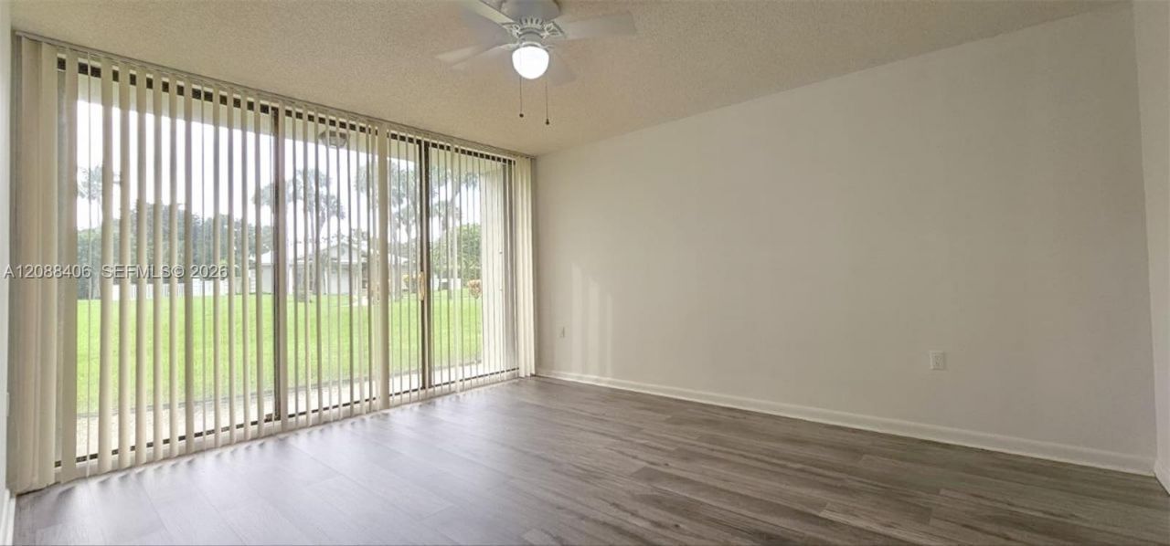 2621 Village Blvd, Unit 102, West Palm Beach, FL 33409 Photo