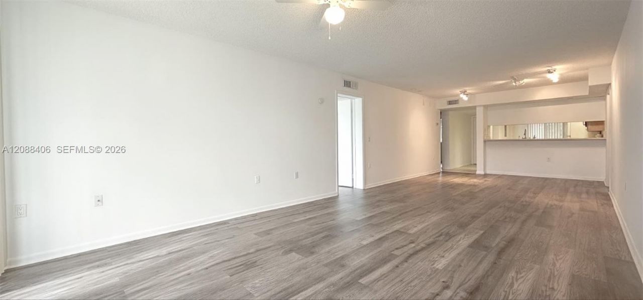 2621 Village Blvd, Unit 102, West Palm Beach, FL 33409 Photo