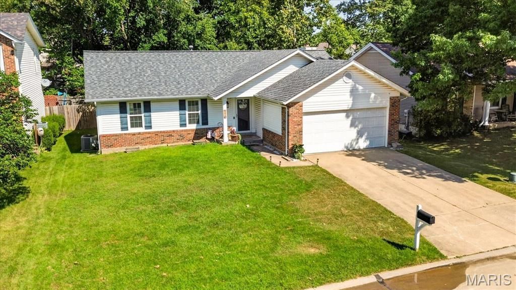 110 Barrington Drive, Saint Peters, MO 63376 Main Photo