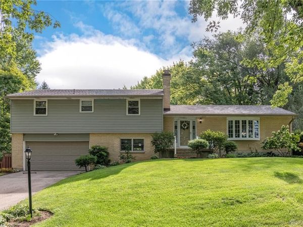 6912 Morrow Drive, Clayton, OH 45415
