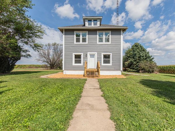 30831 2400 North Avenue , Lamoille, IL 61330
