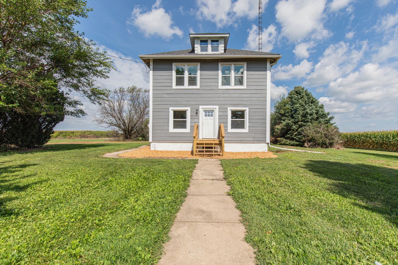 30831 2400 North Avenue, La Moille, IL 61330 Main Photo