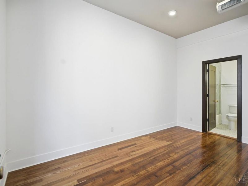 607 Main Street, Cincinnati, OH 45202 Photo 3
