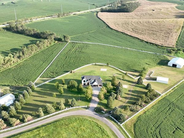 17227 Cattle Gate Lane, Kennard, NE 68034