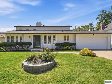 13435 Cedar Street, Omaha, NE 68144