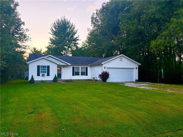 169 Kingsville Way, Roaming Shores, OH 44084