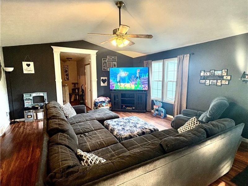 169 Kingsville Way, Roaming Shores, OH 44084 Photo 8