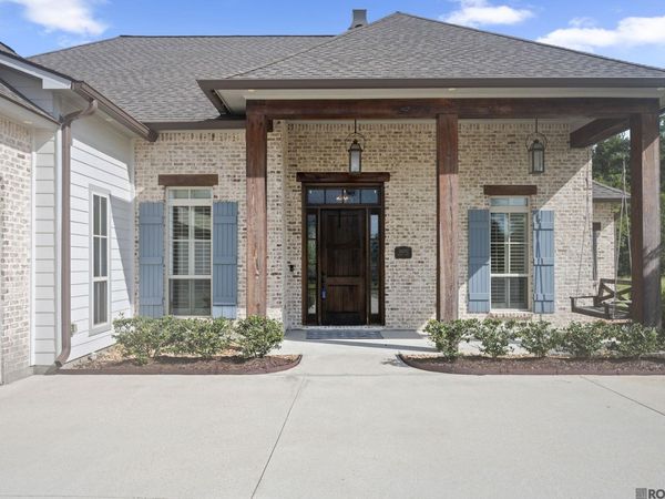 36392 Westin Ridge Dr, Geismar, LA 70734