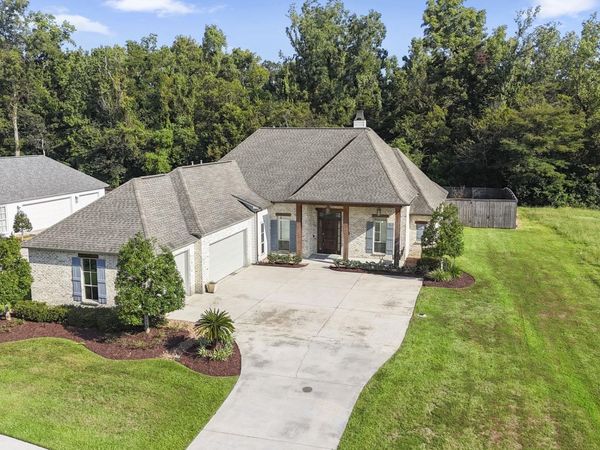 36392 Westin Ridge Dr, Geismar, LA 70734