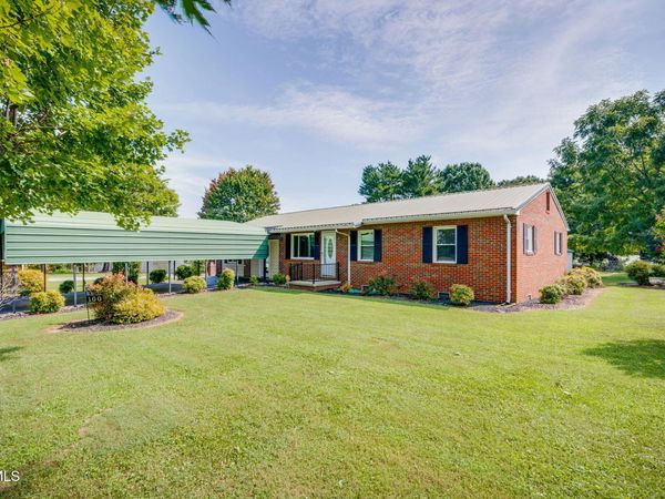 100 Fairway Drive, Gray, TN 37615