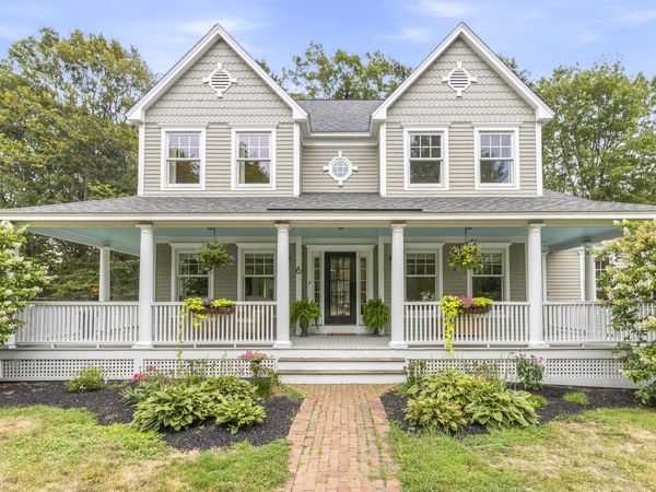 6 Meadowview Lane , Cape Elizabeth, ME 04107