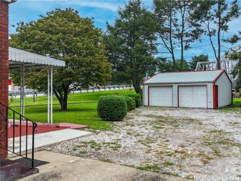 840 Main Street, Belpre, OH 45714 Photo 3