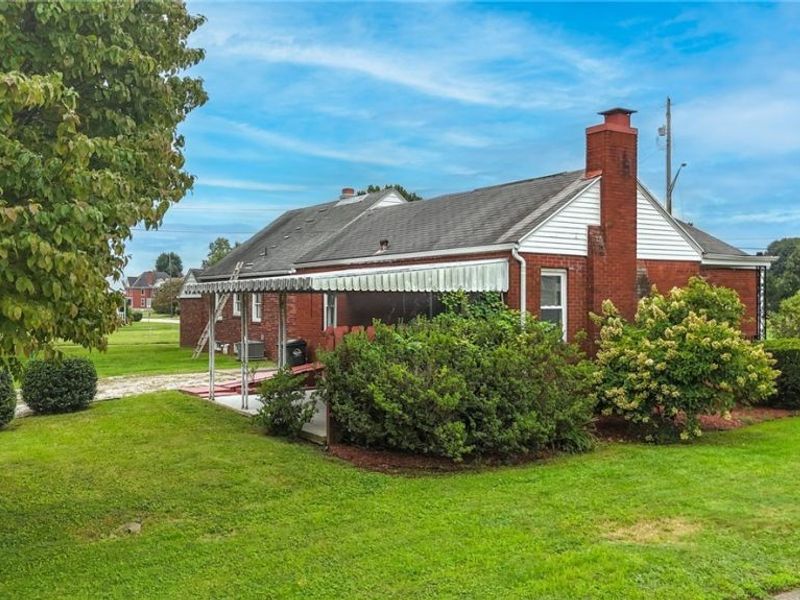 840 Main Street, Belpre, OH 45714 Photo 5