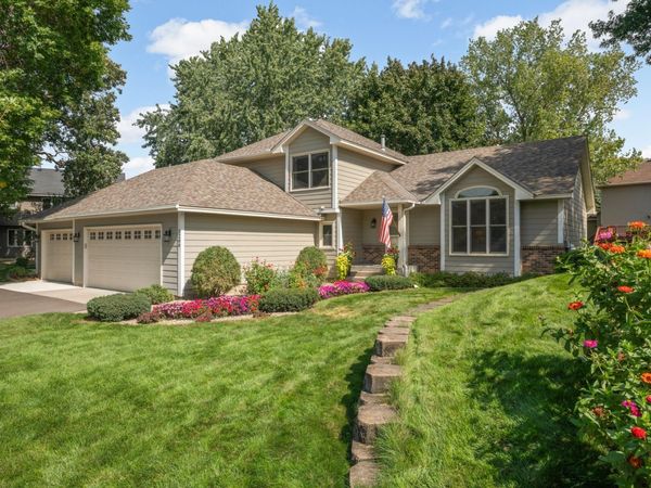 3266 Rolling Hills Drive, Eagan, MN 55121
