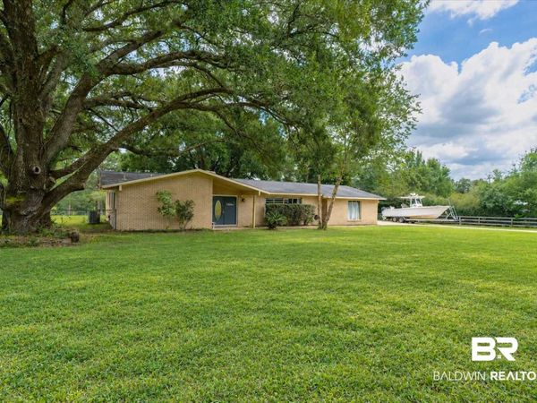 1324 Conference Road, Cantonment, FL 32533