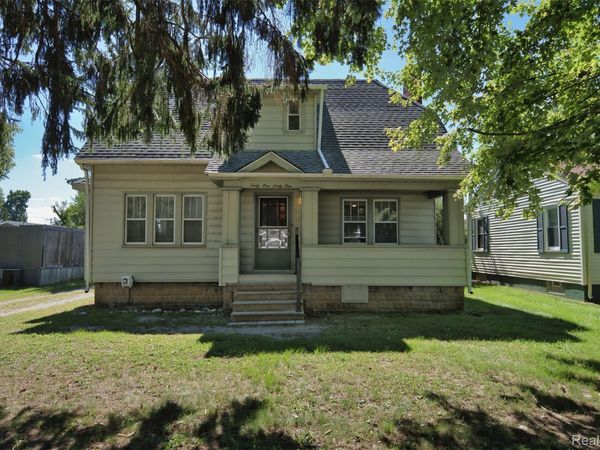 4561 Thirza Court, Waterford Township, Mi 48329