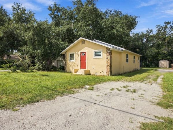 1109 N GORDON STREET, PLANT CITY, FL 33563