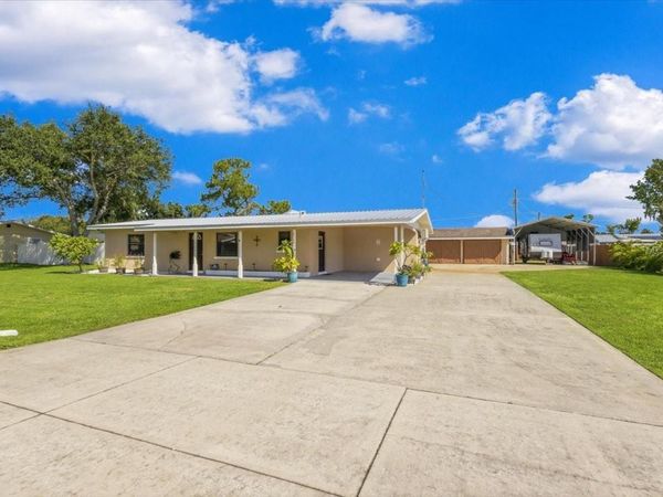 5715 29TH AVENUE DRIVE E, BRADENTON, FL 34208