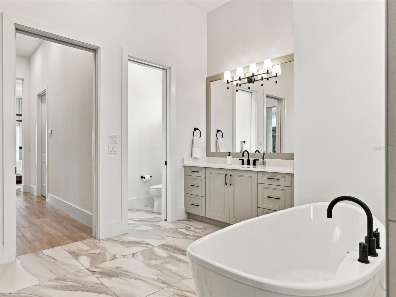 532 Blue Shell Loop, Sarasota, FL 34240 Photo