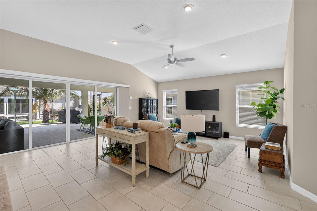 5825 Flint Loop, The Villages, FL 32163 Photo
