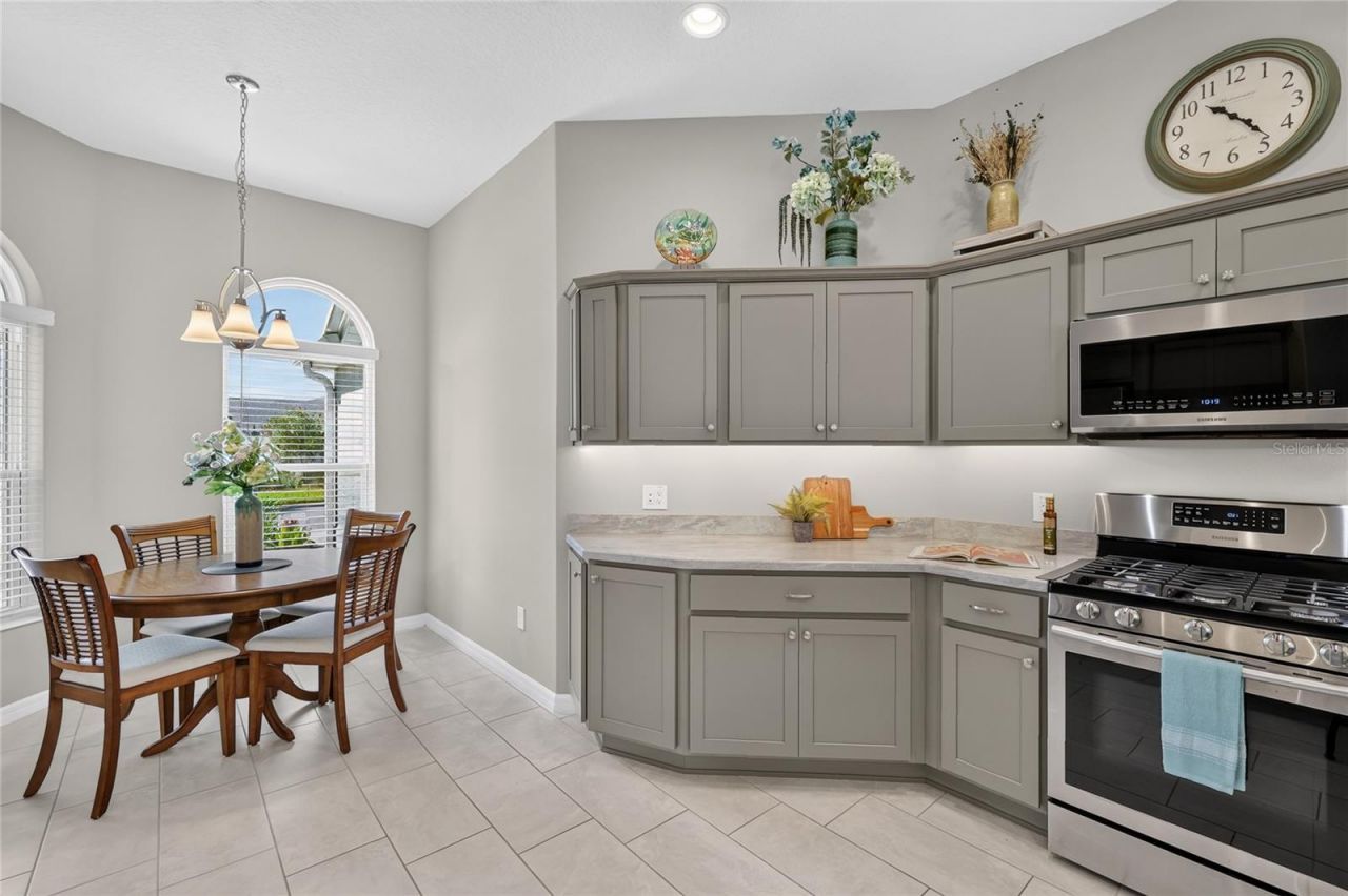 5825 Flint Loop, The Villages, FL 32163 Photo