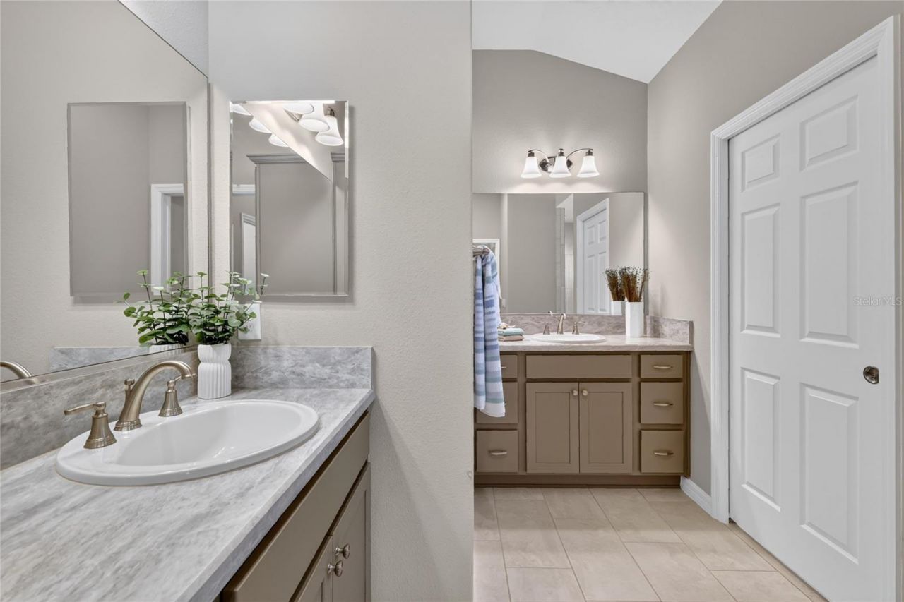 5825 Flint Loop, The Villages, FL 32163 Photo
