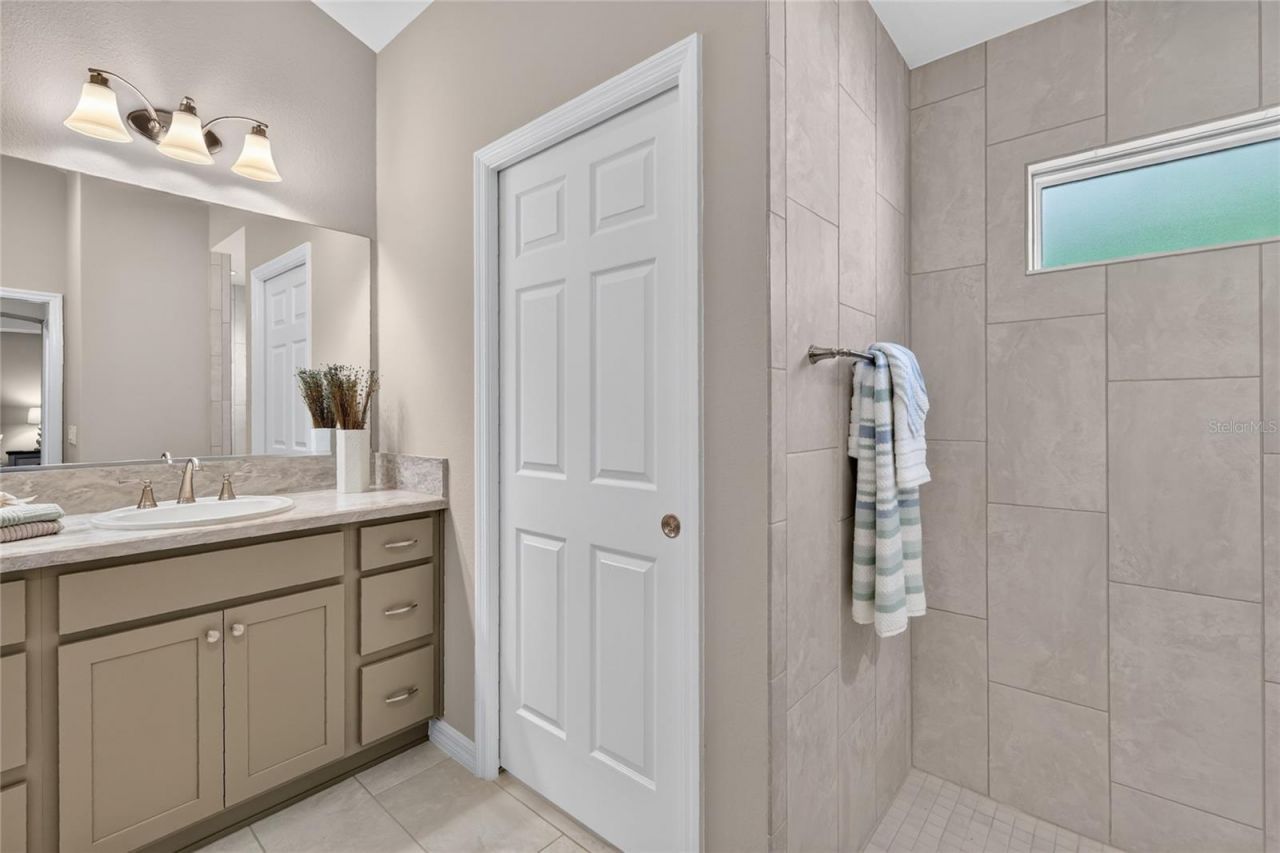 5825 Flint Loop, The Villages, FL 32163 Photo