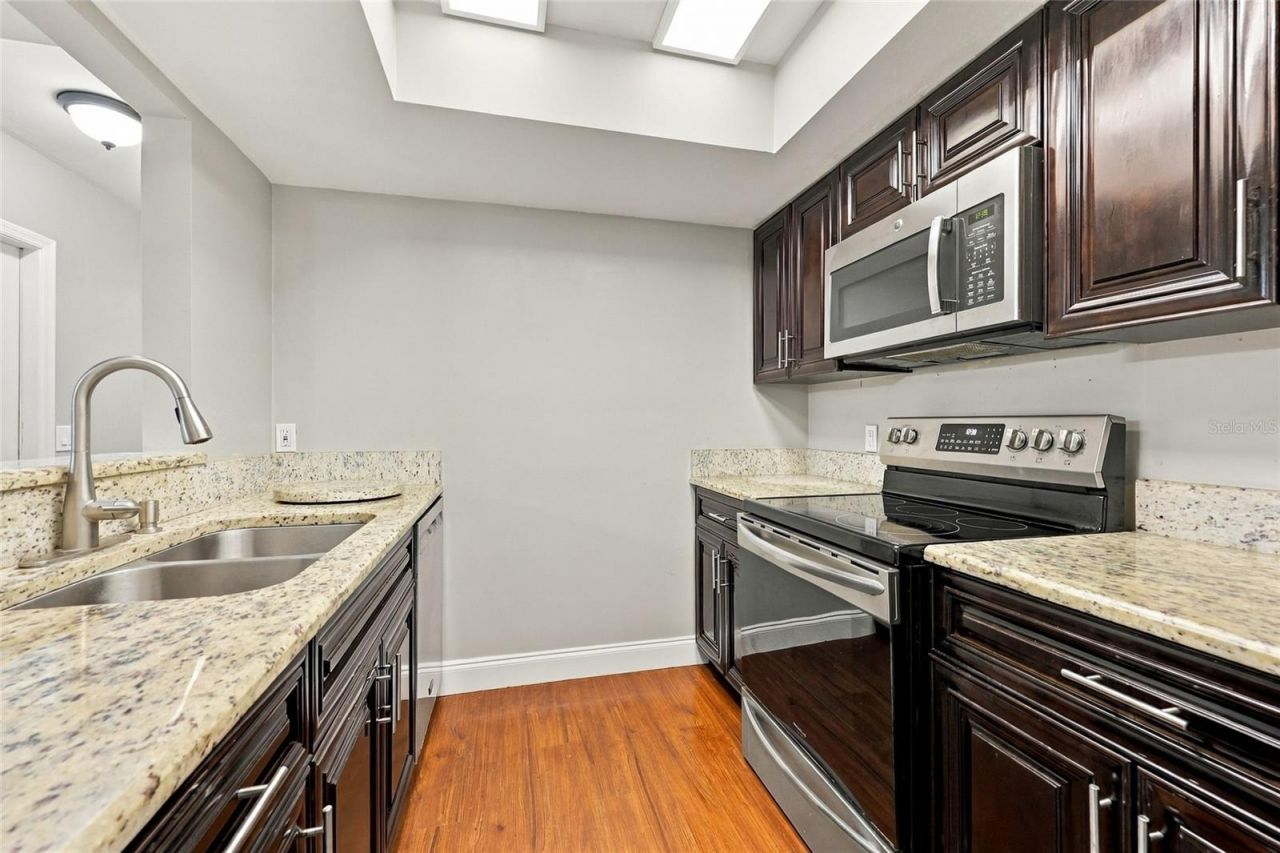 823 SW 58th Terrace, Gainesville, FL 32607 Photo