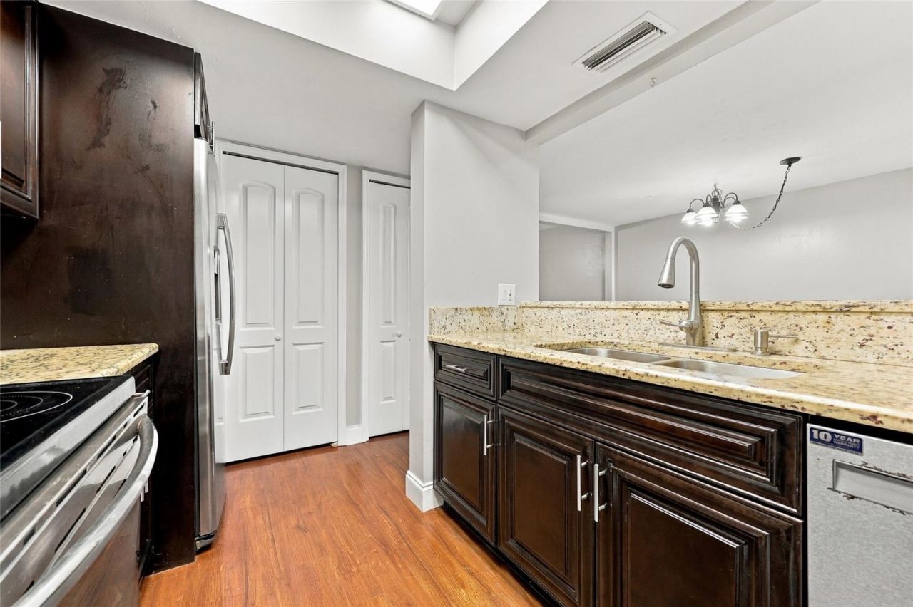 823 SW 58th Terrace, Gainesville, FL 32607 Photo