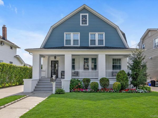 33 Adams Street , East Rockaway, NY 11518