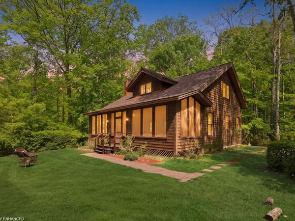 58 Lincoln Avenue, South Haven, MI 49090
