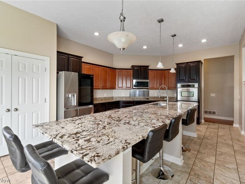 3898 Kenway Boulevard, Uniontown, OH 44685 Photo 15
