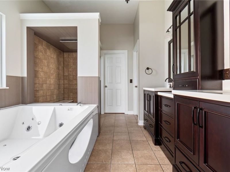 3898 Kenway Boulevard, Uniontown, OH 44685 Photo 24