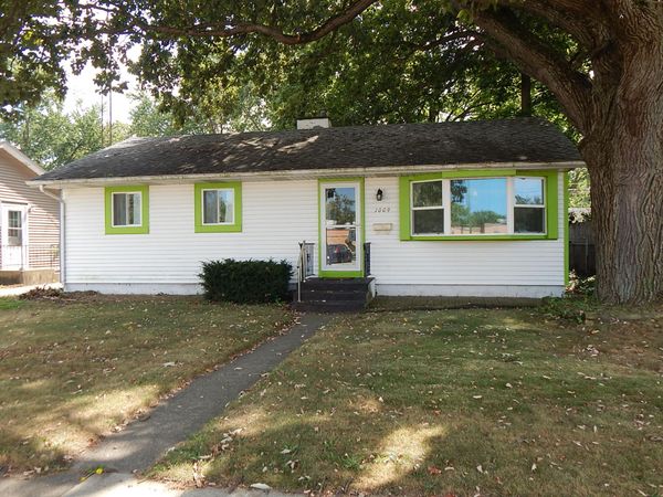 1009 W Coolspring Avenue , Michigan City, IN 46360