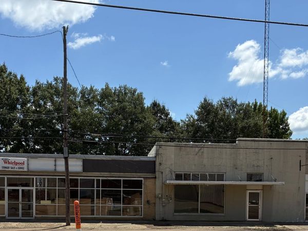 627 S Broadway Street, McComb, MS 39648