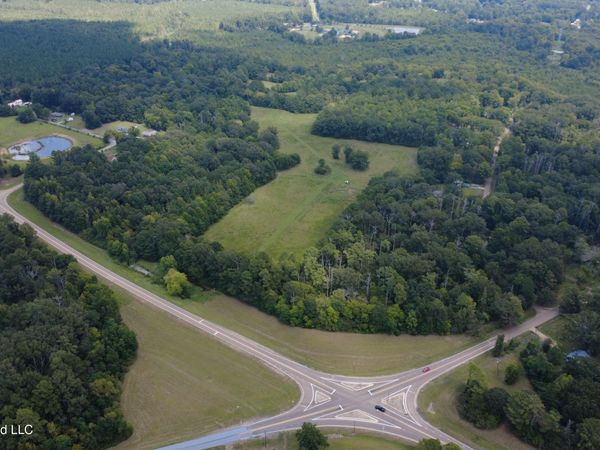 001 Ms-13, Morton, MS 39117